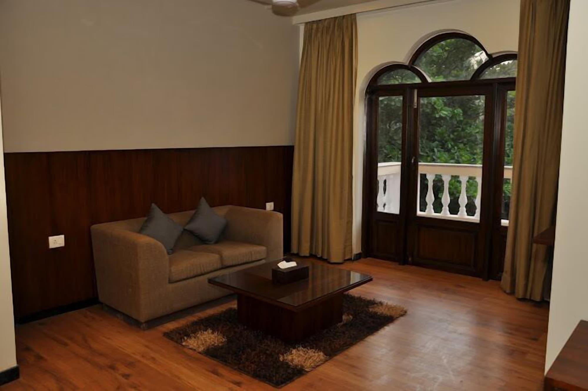 Sukhmantra Resort & Spa Candolim Exterior foto